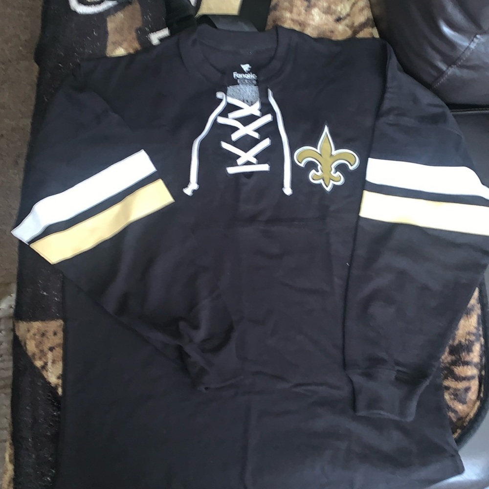 New Orleans Saints oversized tie tshirt size small BNWT